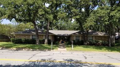 Main picture of 5021 Woodland Park Blvd