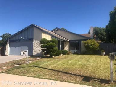 Main picture of 1338 Calle Santiago