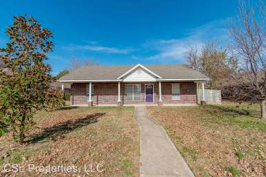 Main picture of 5738 W Chattel St