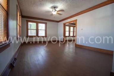 Main picture of 2817 N 60th St