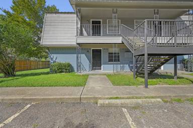 Main picture of 503 N Morris St; Terrell 75160 - 4