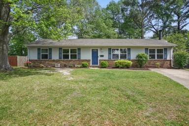 Main picture of 3709 Donnawood Dr