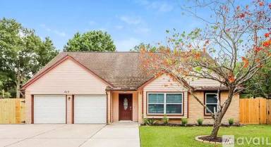 Main picture of 317 Thistlewood Ct