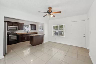 Main picture of 8523 N Edison Ave