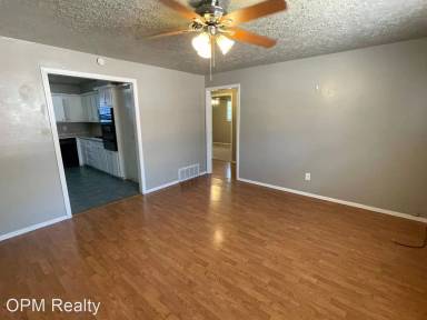 Main picture of 804 NW 21st St