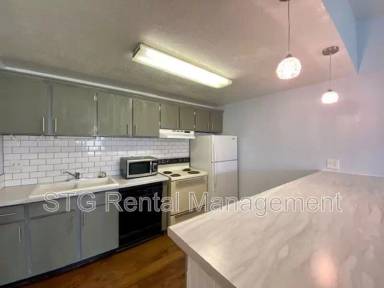 Main picture of Springtree Gardens Condo