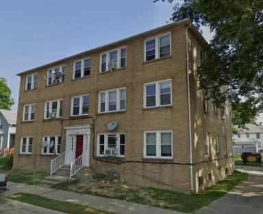 Main picture of 206 W 5th St