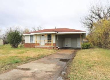 Main picture of 219 W 18th St