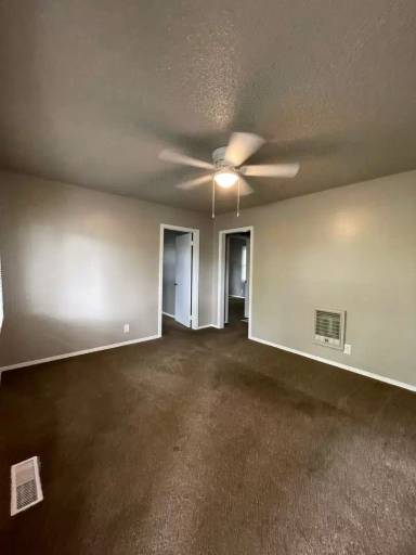 Main picture of 407 Carson St