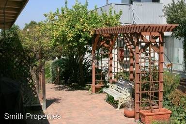 Main picture of 1414 Manhattan Beach Blvd