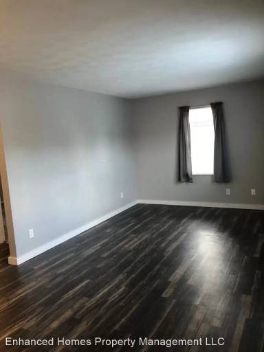 Main picture of 313 E Locust St