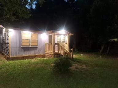 Main picture of 3758 Houston St
