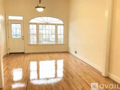 Main picture of 44 Wiman Pl