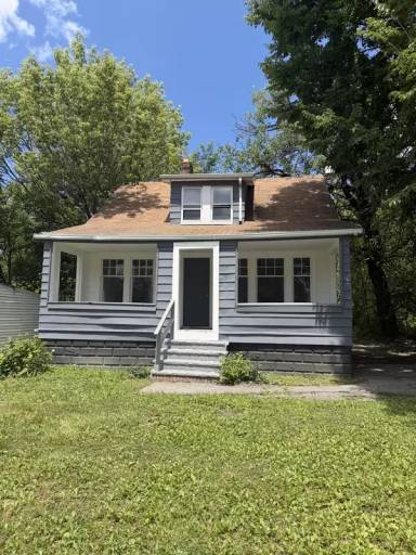 Main picture of 12315 Revere Ave