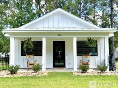 Main picture of 150 Long Pond Loop