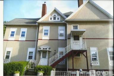 Main picture of 501 S Bloomington St