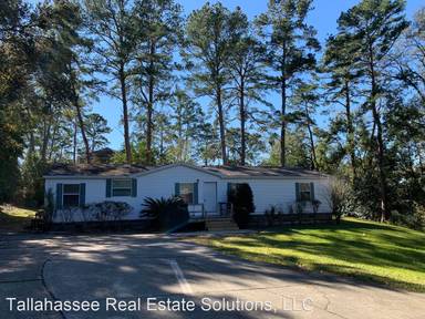 Main picture of 1856 Honeysuckle Dr