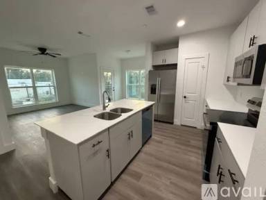 Main picture of 15488 Pin Oak Dr
