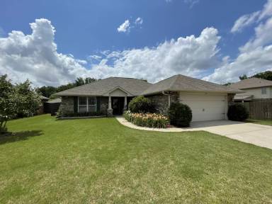 Main picture of 239 Healey Dr