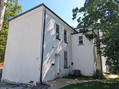Main picture of 500 S 2nd St