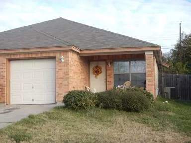 Main picture of 933 Rosewood Dr