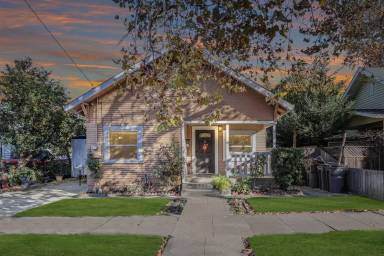 Main picture of 175 4th St