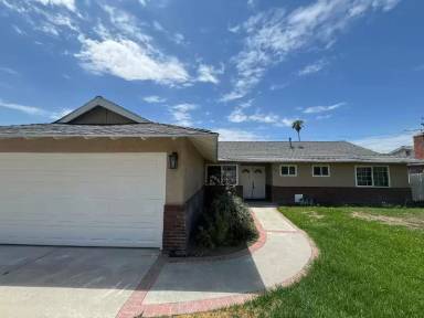 Main picture of 8607 Monte Vista St