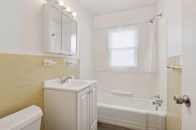 Main picture of 3957-3959 Oregon Ave N