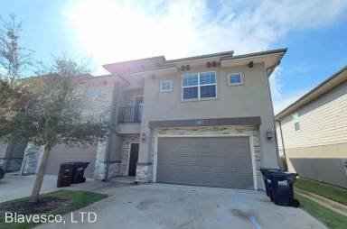 Main picture of 406 Kate Ln