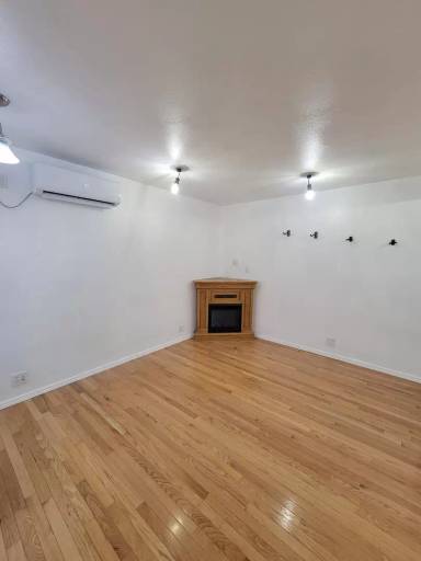 Main picture of 8021 S K St
