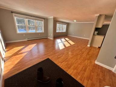 Main picture of 40 Blackstrap Rd