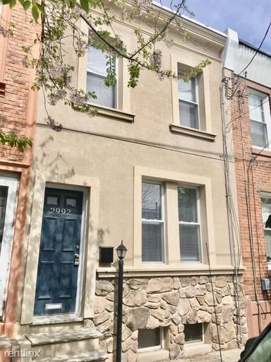 Main picture of 2992 Chatham St