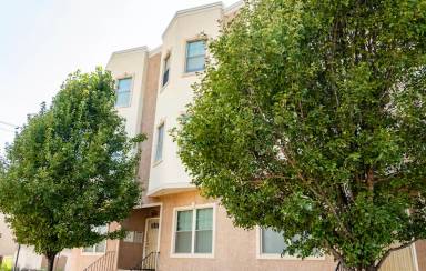 Main picture of 1131 W Nevada St