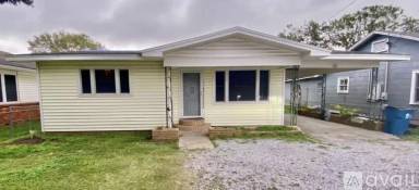 Main picture of 1338 Saint Mary St