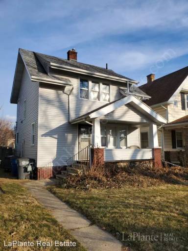 Main picture of 619 Geneva Ave