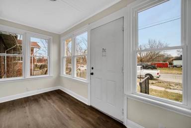 Main picture of 226 W 41st Ave