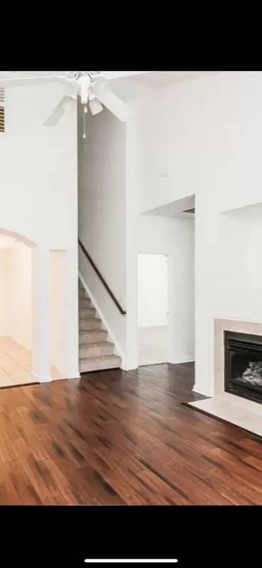 Main picture of 400 Coastal Walk Pl