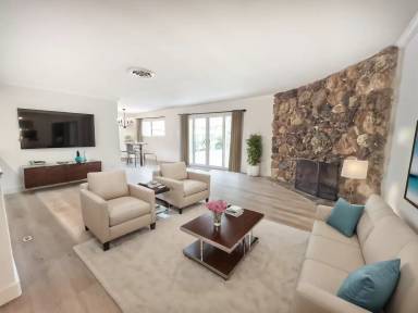 Main picture of 5910 Glade Ave