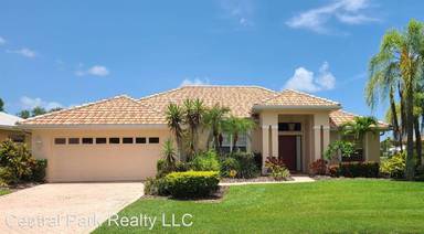 Main picture of 6633 Deering Cir