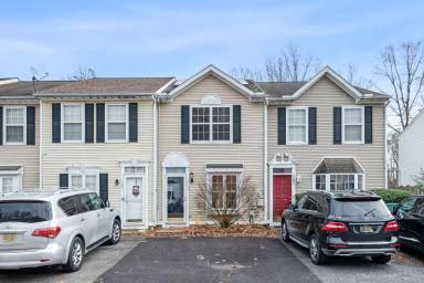 Main picture of 133 Creekside Ct