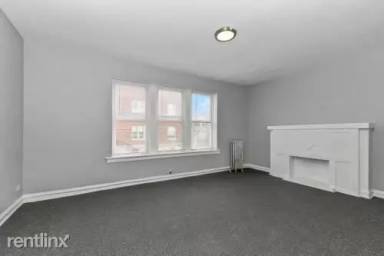 Main picture of 10 S Homan Ave