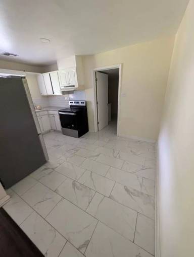 Main picture of 704 Wilshire Rd