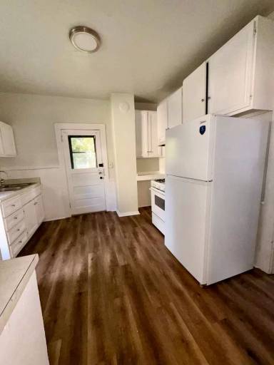 Main picture of 521 E Madison St
