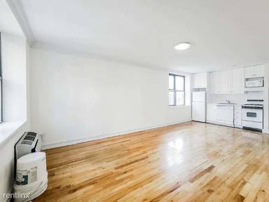 Main picture of 657 2nd Ave