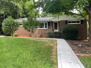 Main picture of 2707 Westridge Rd