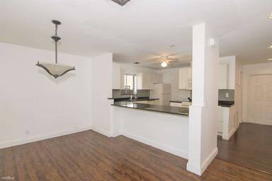 Main picture of 244 Avenue L