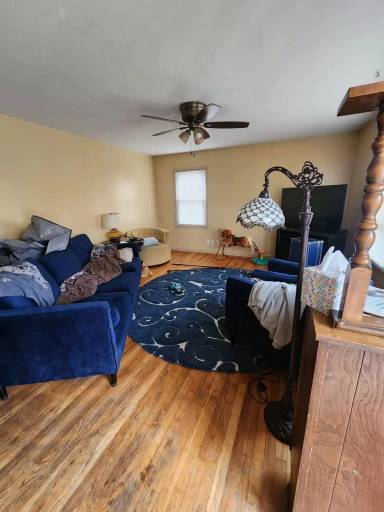 Main picture of 7011 S 78th St