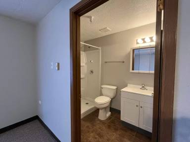 Main picture of 491 Caswell Ave W