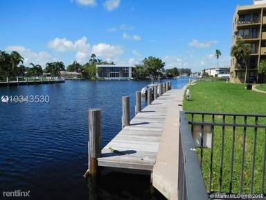 Main picture of 301 Golden Isles Dr