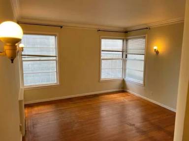 Main picture of 4930 Fulton St